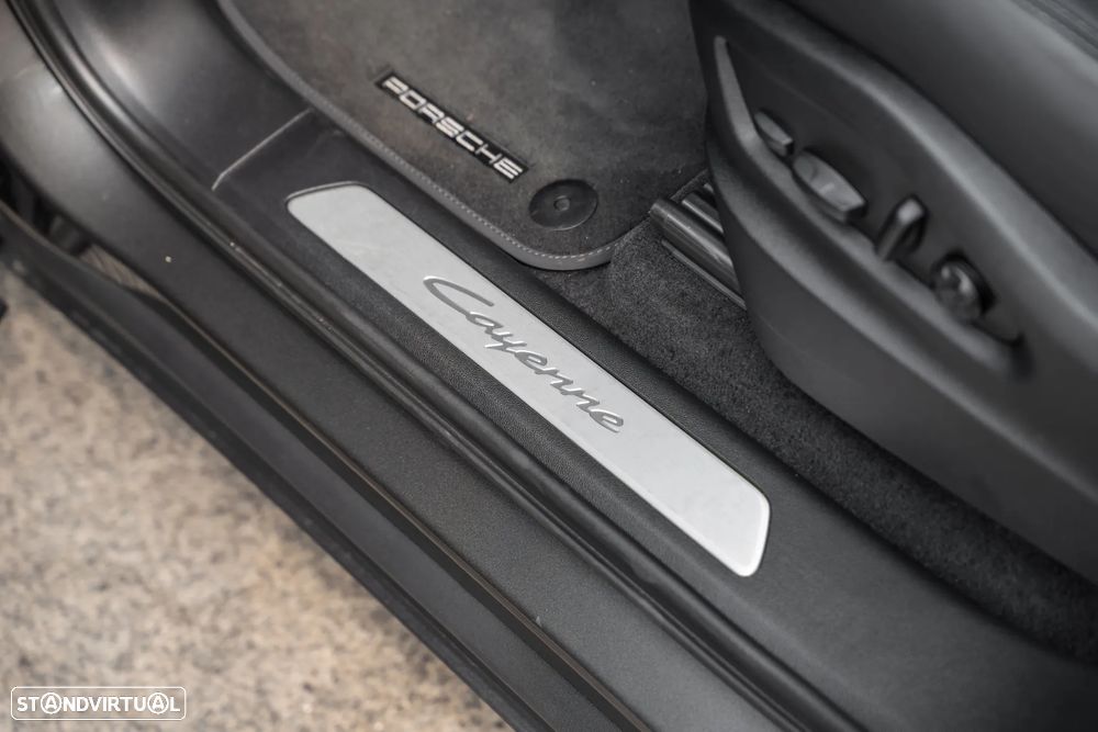 Porsche Cayenne E-Hybrid - 15