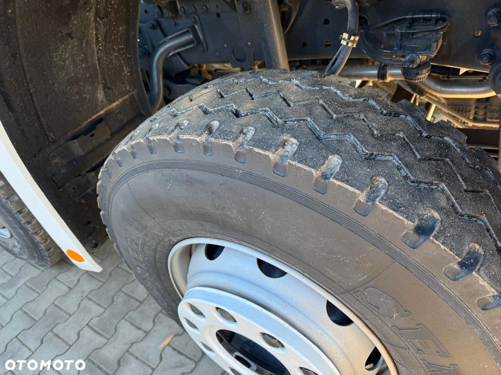 Mercedes-Benz Actros 4141 Wywrotka 8x4 Boordmatic Idealny stan Opony 80% do jazdy - 16