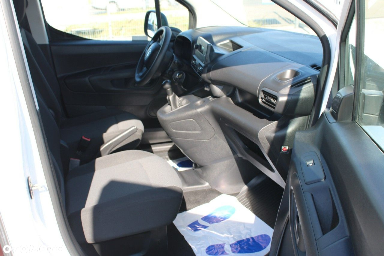 Toyota Proace City - 22