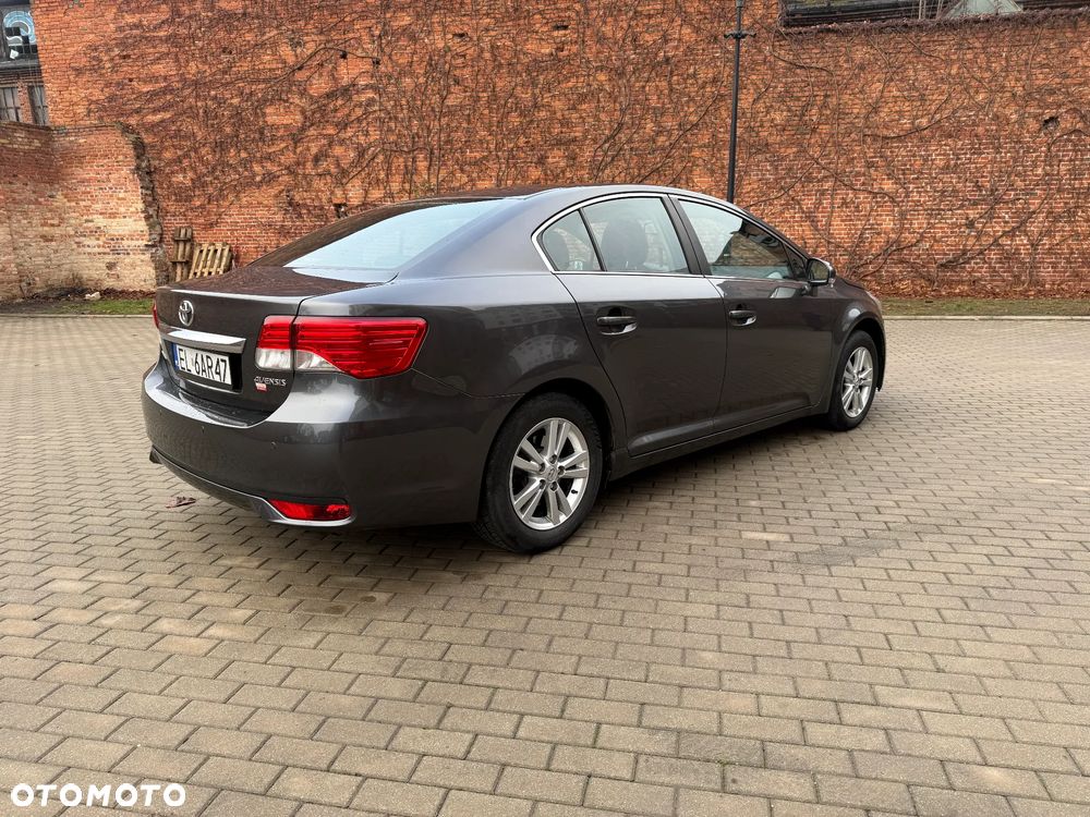 Toyota Avensis 1.8 Sol EU5 MS - 13