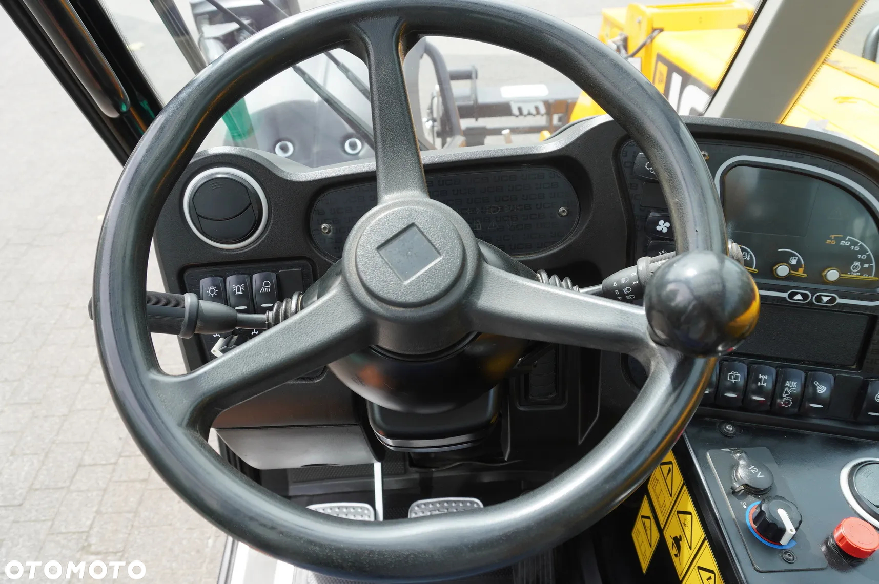 JCB 526-56 Agri Plus / 5,6 m wysięg / joystick - 21