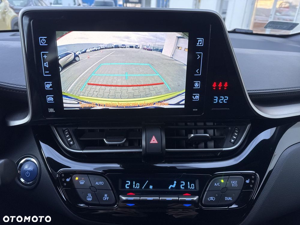 Toyota C-HR 1.8 Hybrid Neon Lime powered by JBL - 16