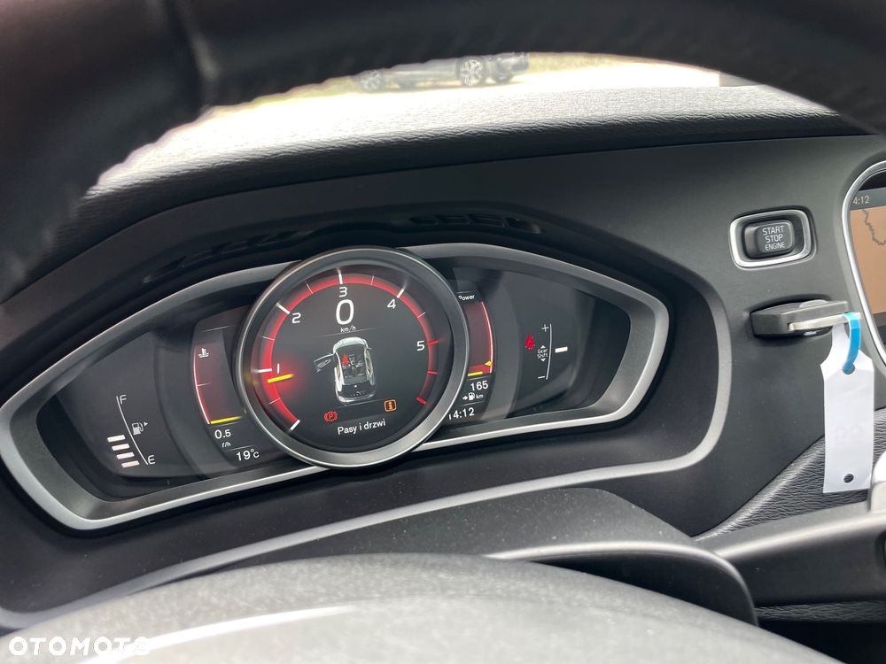 Volvo V40 D2 Inscription - 32