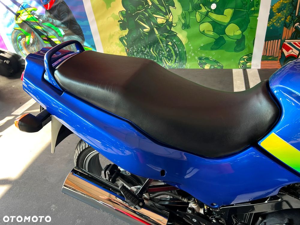 Kawasaki GPZ - 10