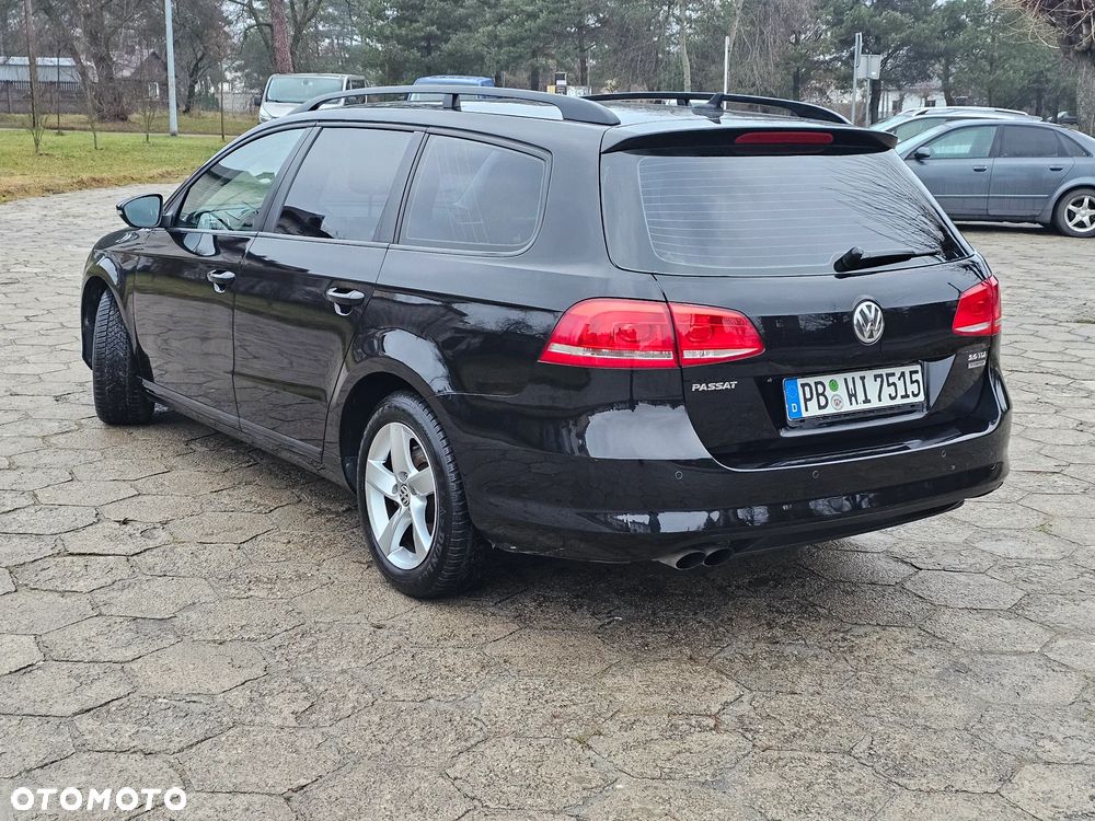 Volkswagen Passat 2.0 TDI DPF BlueMotion Technology Comfortline - 22