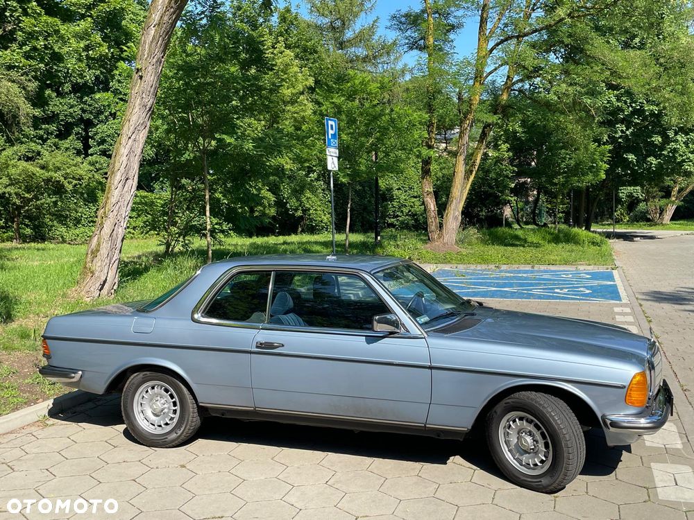 Mercedes-Benz W123 - 3