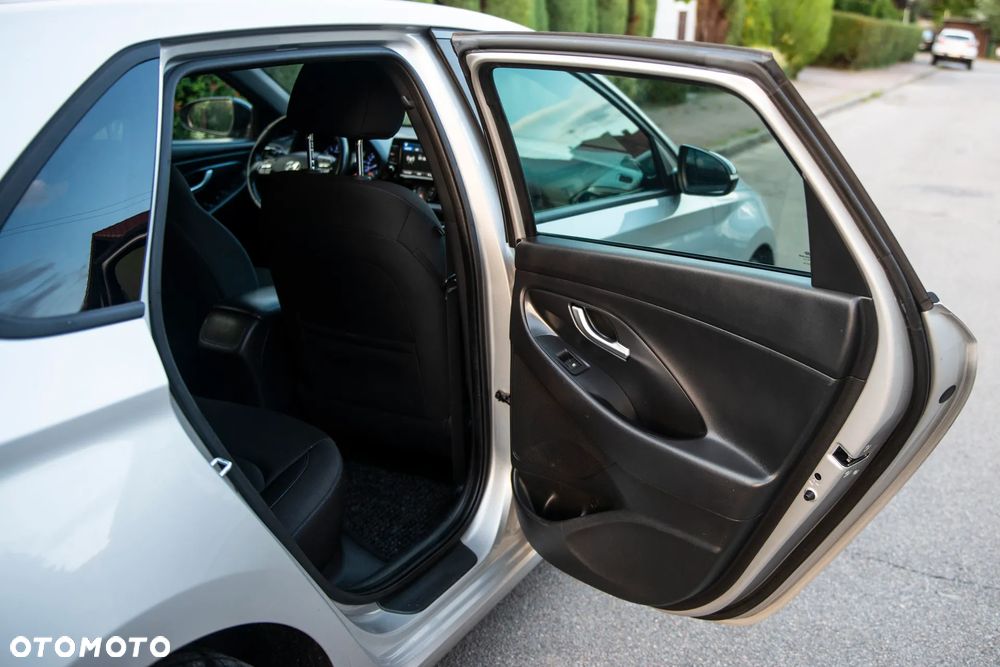 Hyundai i30 1.4 T-GDI YES - 34