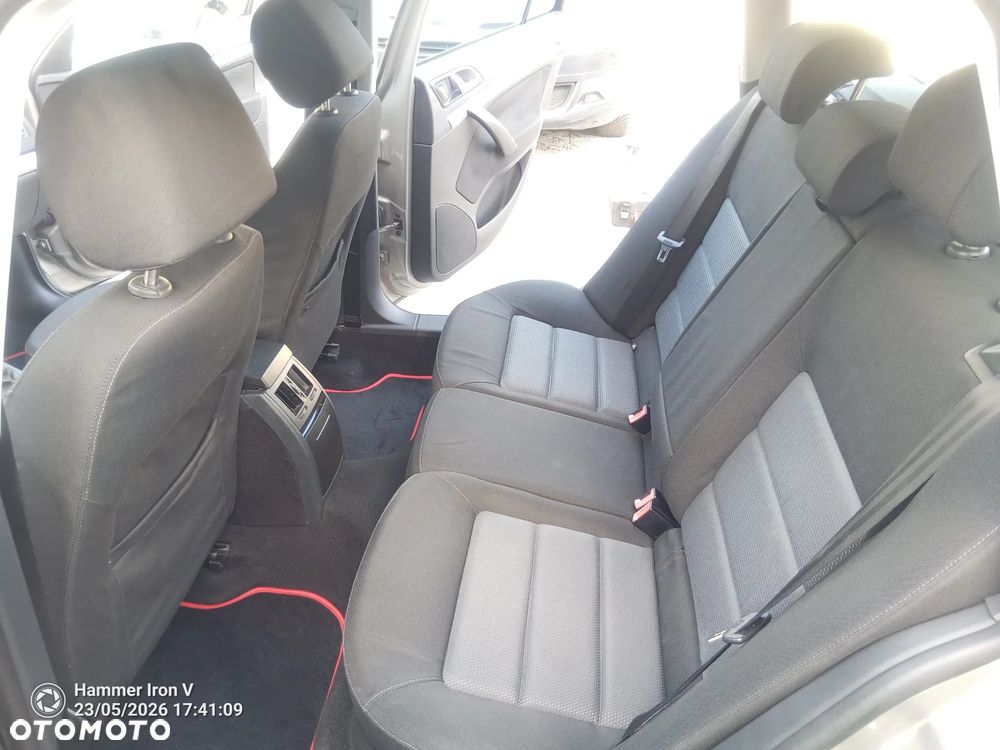 Skoda Octavia 1.6 Combi - 38