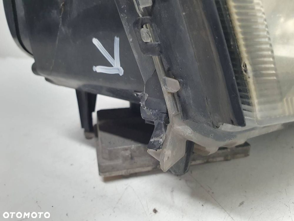 LAMPA PRZÓD PRAWA XENON SKRĘTNY OPEL VECTRA C EUROPA 15987200 - 4