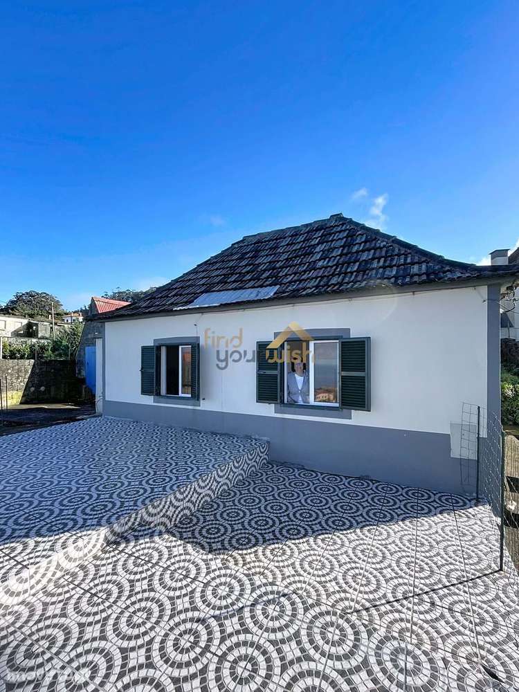 Vende-se Moradia Remodelada na Santa Porto Moniz - Grande imagem: 4/31