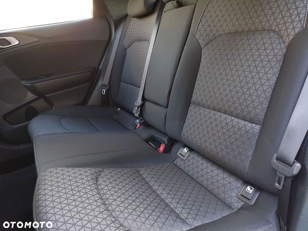 Kia XCeed 1.4 T-GDI L Business Line - 25