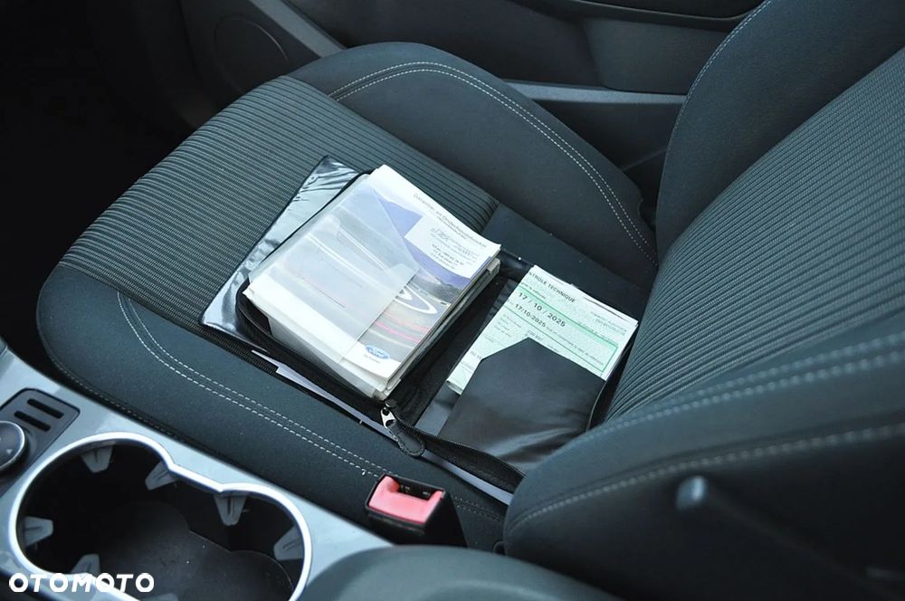 Ford Grand C-MAX 1.6 TDCi Titanium - 29