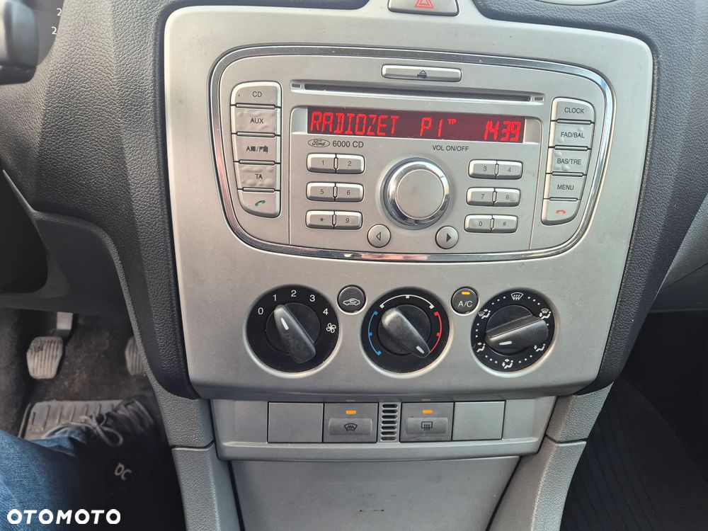 Ford Focus 1.6 16V Concept - 15