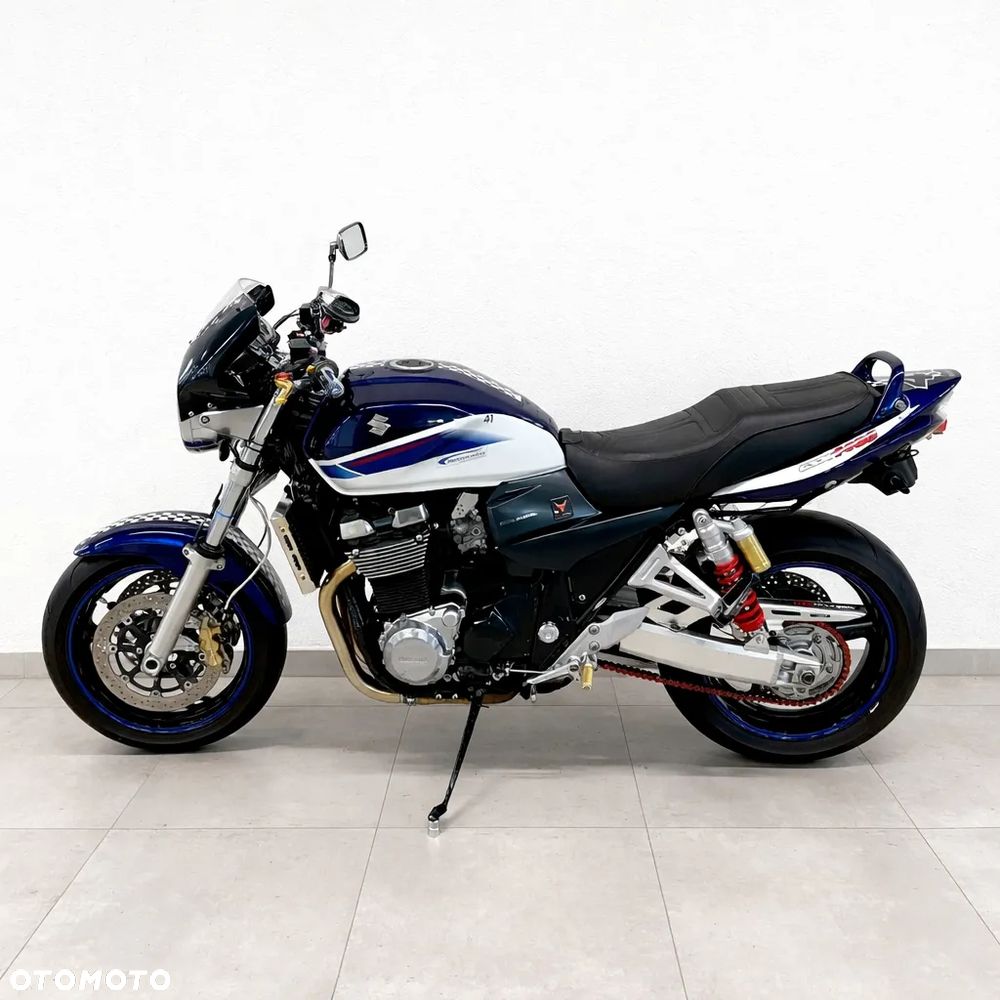 Suzuki GSX - 1
