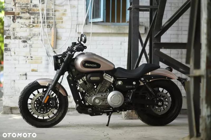 Benda Chinchilla 125 - 4