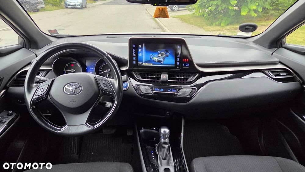 Toyota C-HR Business-Edition - 14