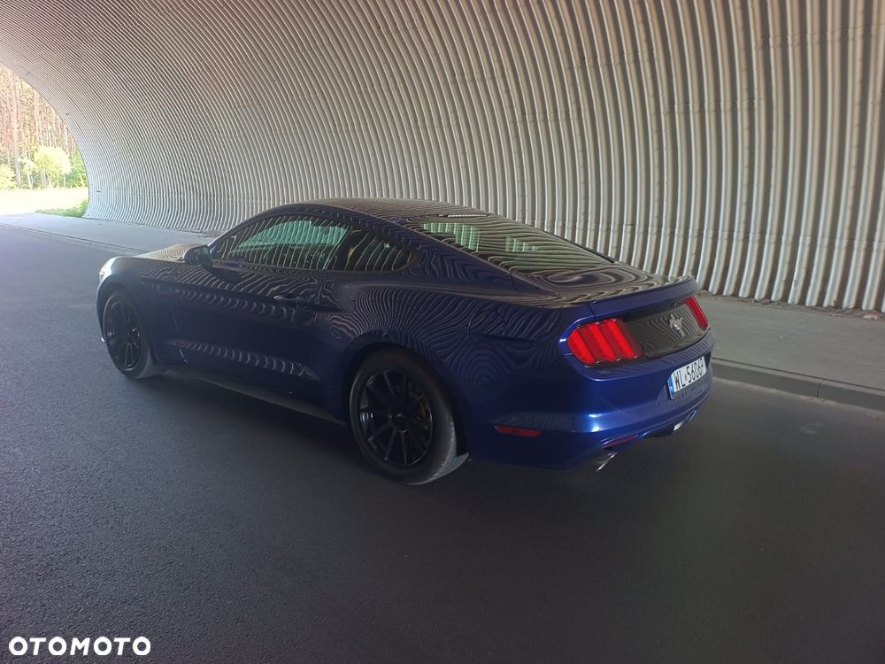 Ford Mustang 3.7 V6 - 12