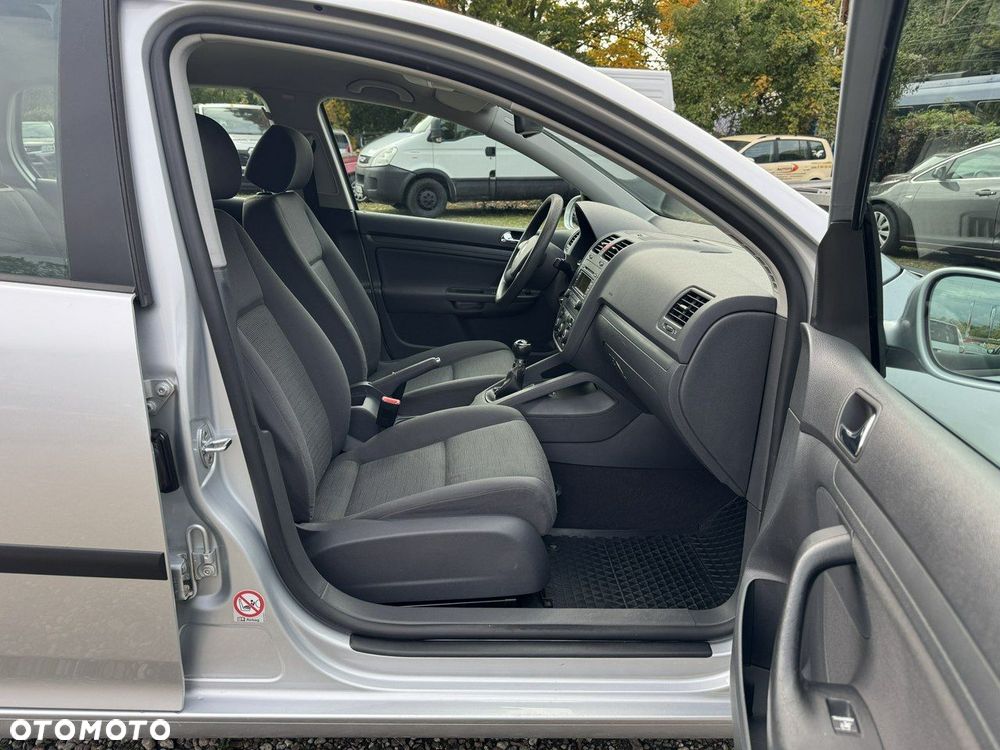 Volkswagen Golf - 12