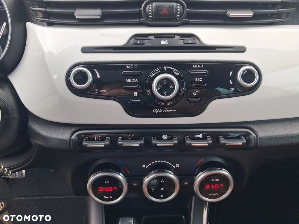 Alfa Romeo Giulietta 1.4 TB 16V Impression - 33