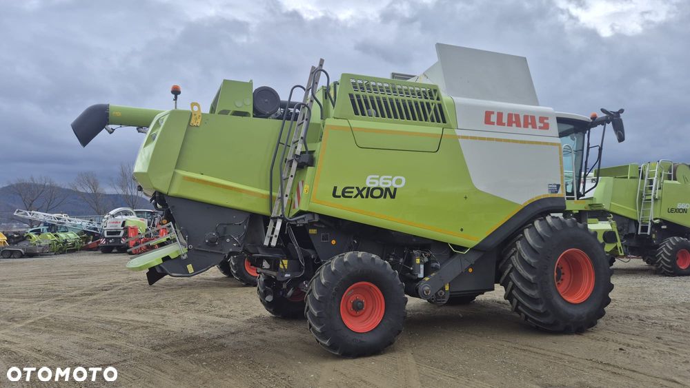 Claas Lexion 660 z hederem - 3