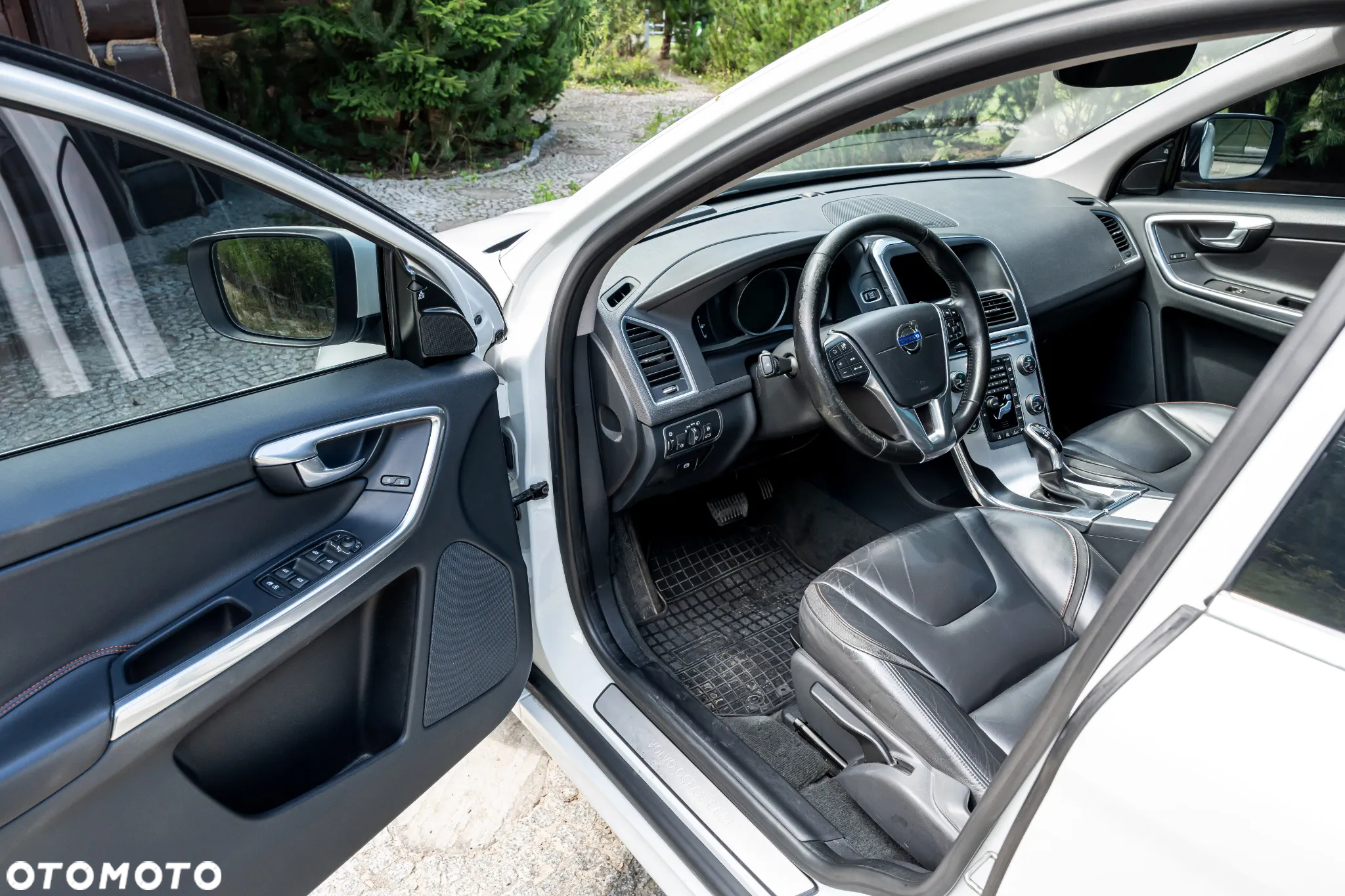 Volvo XC 60 D3 Drive-E Kinetic - 24