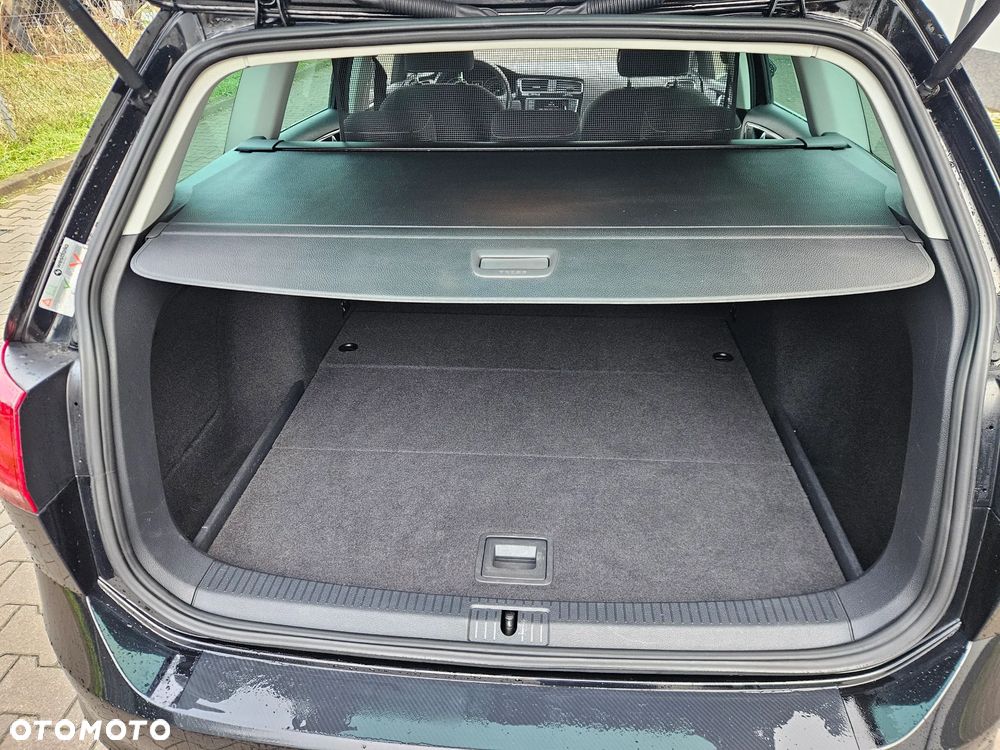 Volkswagen Golf 1.4 TSI BMT Comfortline DSG - 27