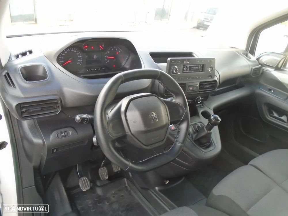 Peugeot PARTNER  LONGA-3 LUGARES 102 CV-NACIONAL-IVA DEDUTIVEL - 19