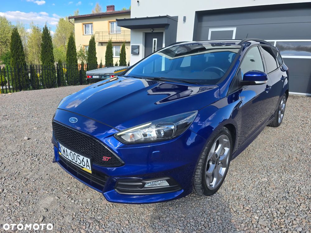 Ford Focus - 1