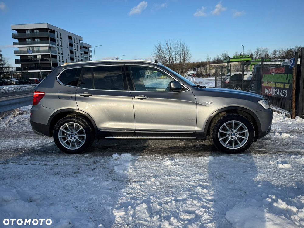 BMW X3 xDrive20i Advantage - 10