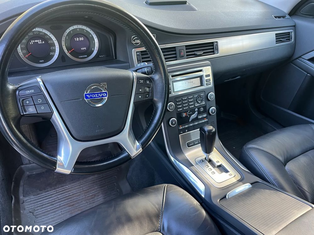 Volvo V70 - 11