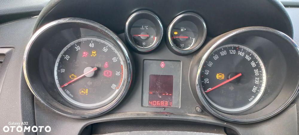 Opel Astra 1.4 T EU6 - 8