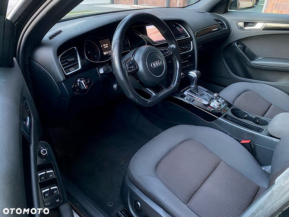 Audi A4 Allroad - 36