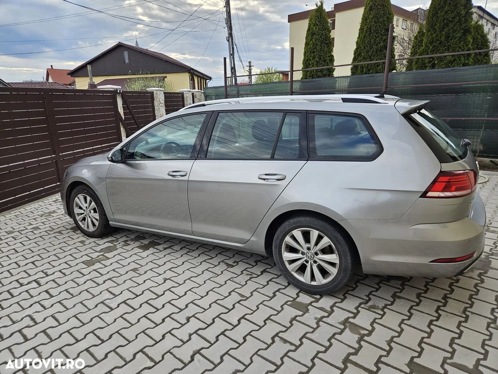 Volkswagen Golf 1.6 TDI Comfortline - 9