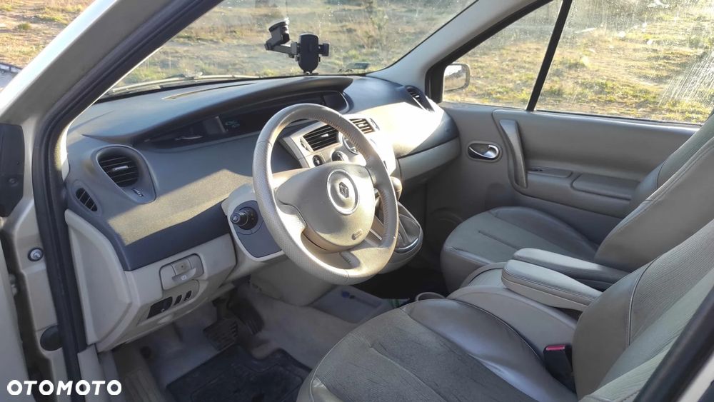 Renault Scenic 2.0 dCi Expression - 7