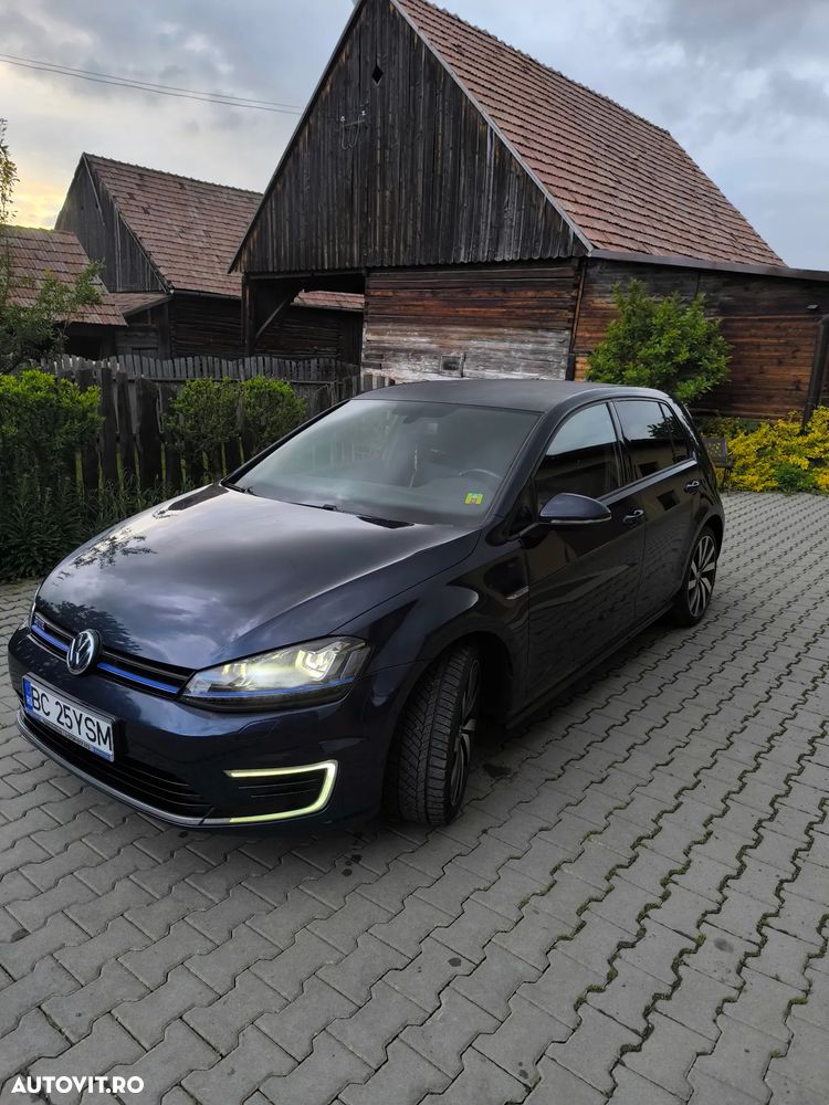 Volkswagen Golf - 14