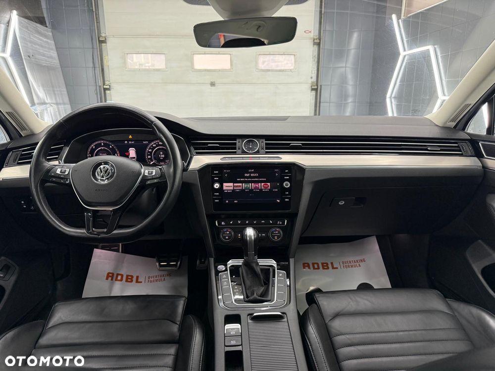Volkswagen Passat Alltrack 2.0 TDI SCR 4Motion DSG - 13