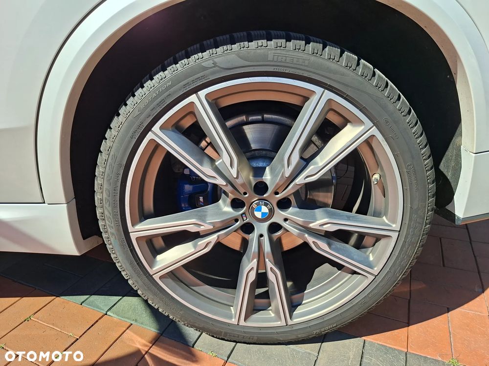 BMW X5 M50i - 23