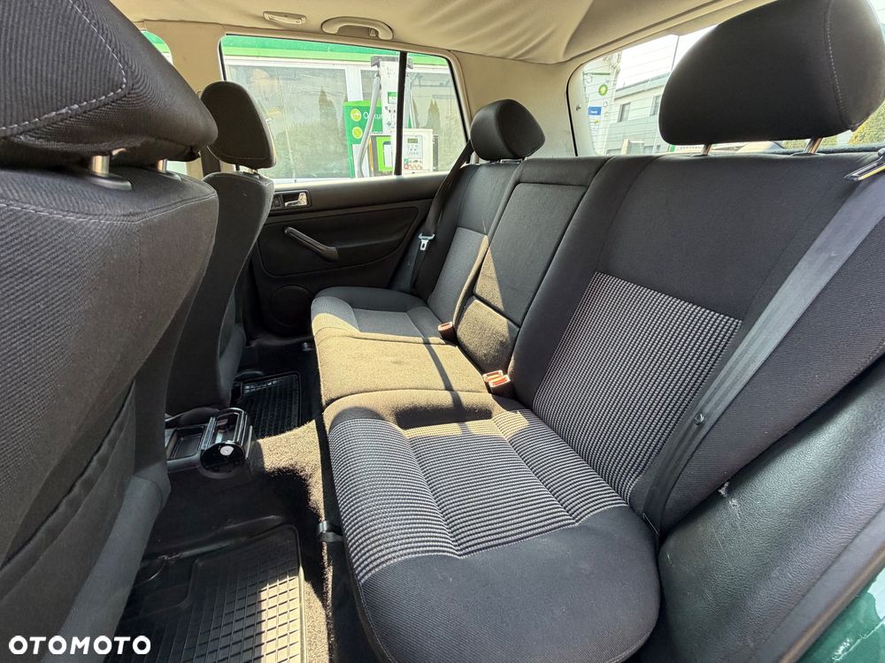 Volkswagen Golf - 21