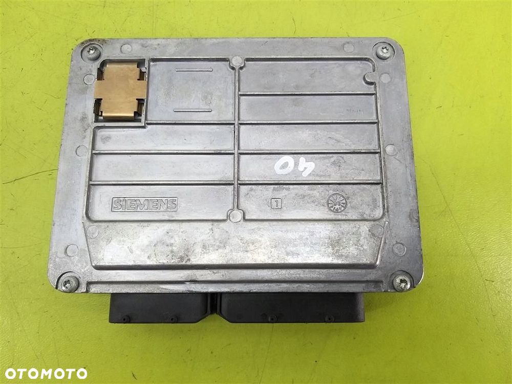 Komputer sterownik silnika Audi A4 1995-2001 1,6 B 5WP4331205 ORYGINAŁ - 2