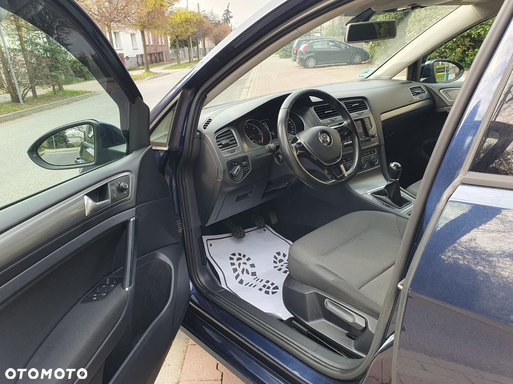 Volkswagen Golf - 13