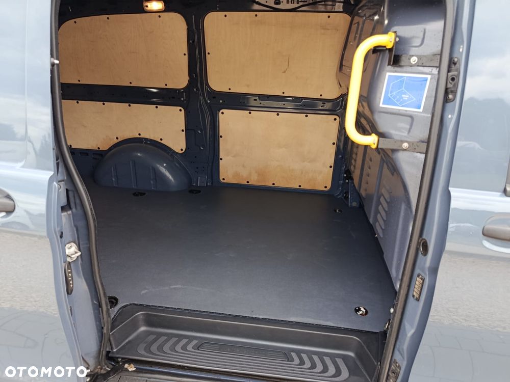 Mercedes-Benz Vito - 5