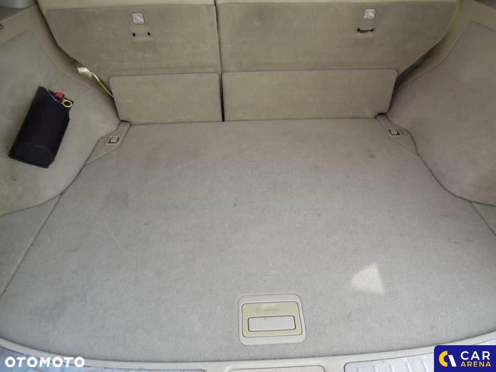 Infiniti QX70 - 22