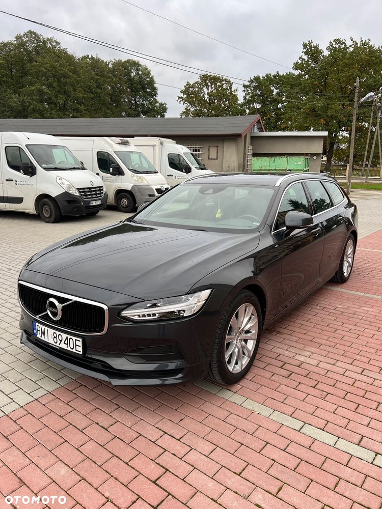 Volvo V90 D3 Momentum - 2