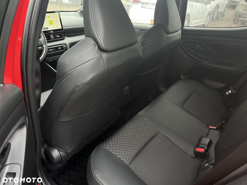 Toyota Yaris Hybrid 1.5 Executive - 11