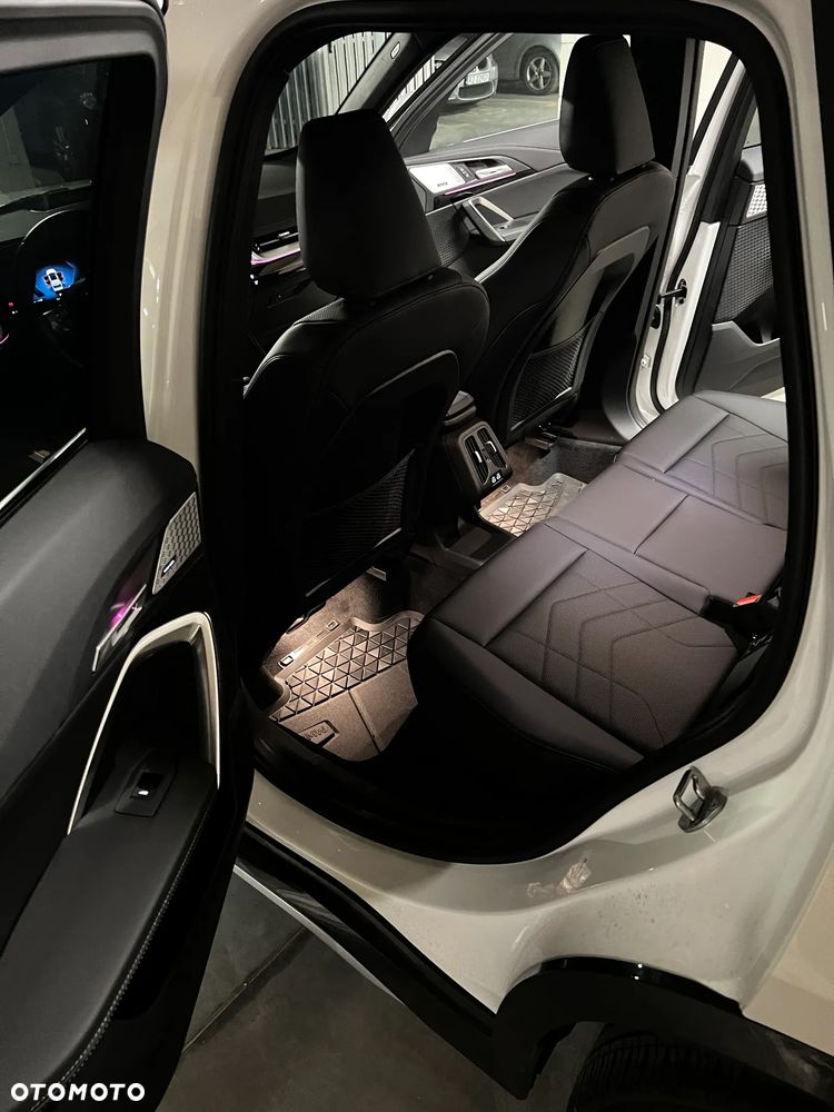 BMW X1 - 16