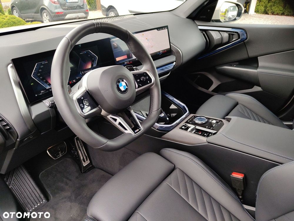 BMW X3 xDrive20 mHEV - 11
