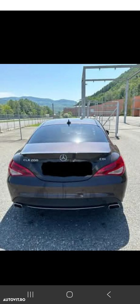 Mercedes-Benz CLA - 4