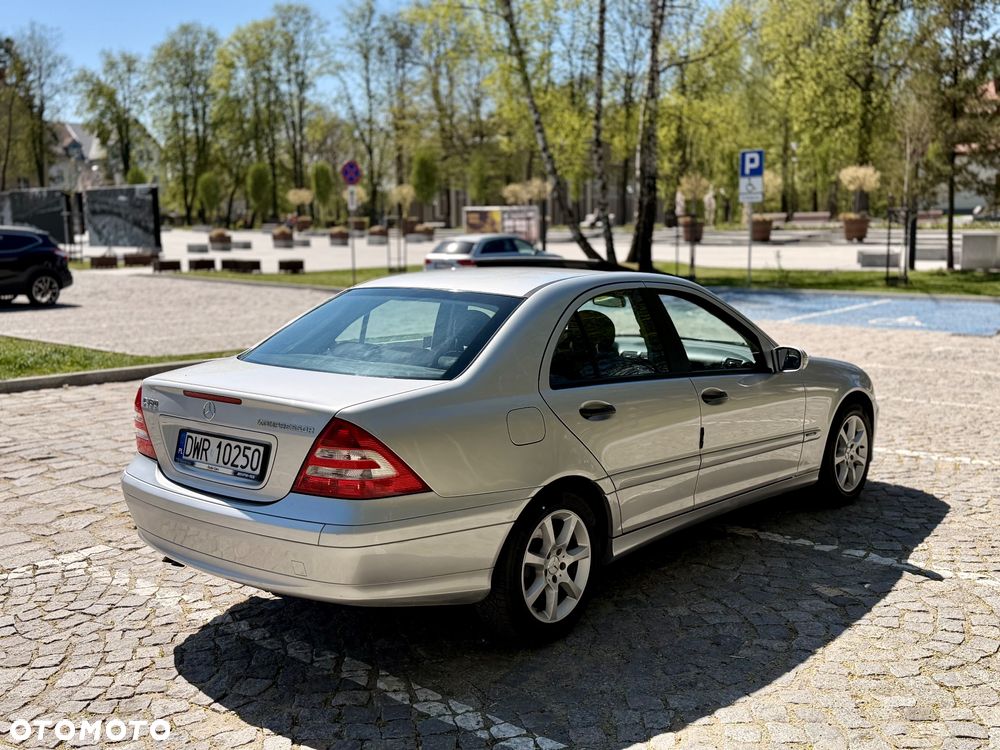 Mercedes-Benz Klasa C 180 Kompressor Automatik Classic - 6