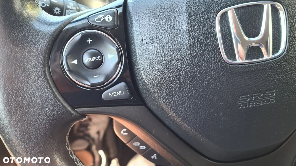 Honda Civic 1.8 Executive NAVI i-SHIFT - 30