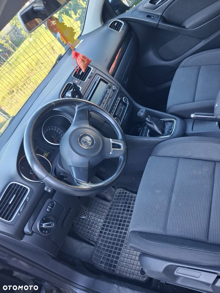 Volkswagen Golf - 5